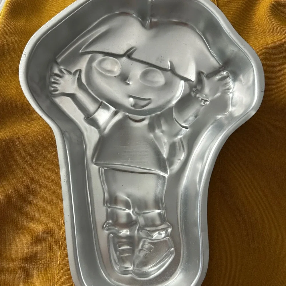 Vintage Dora the Explorer Cake Pan Wilton 2003 Viacom‎ Collectible Baking Mold